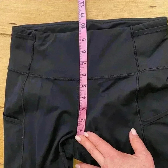 Lululemon Women’s Leggings Crop wide activewear yoga exercise Athleisure 4 - Picture 4 of 16